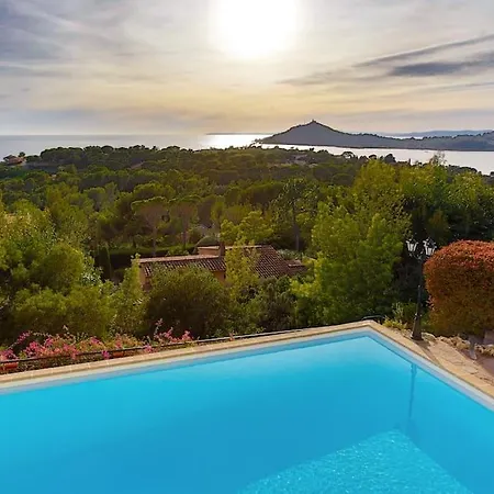 Luxury House 10 People With Sea View Villa Saint-Raphael (Var)