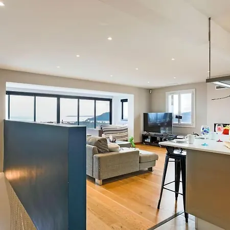 Luxury House 10 People With Sea View